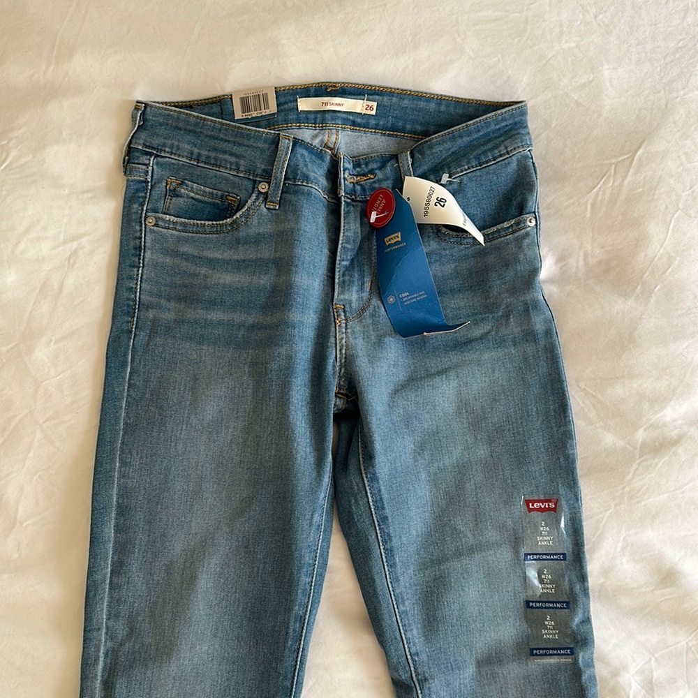 Levi’s Skinny Ankle Jeans